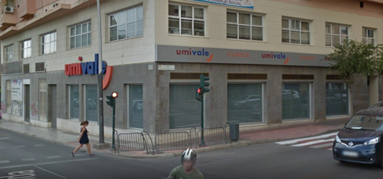 Fachada del centro Umivale Activa Almería