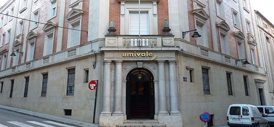 Fachada del centro Umivale Activa Alcoi