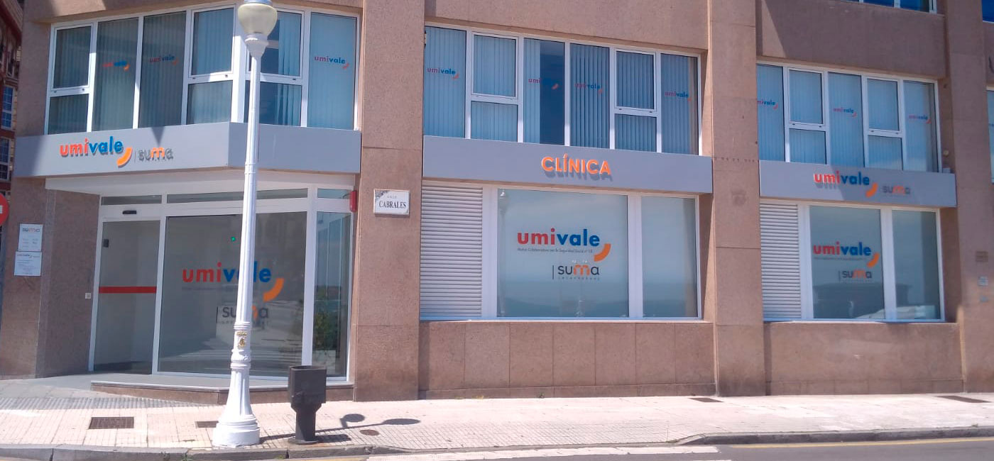 Fachada del centro Umivale Activa Gijón