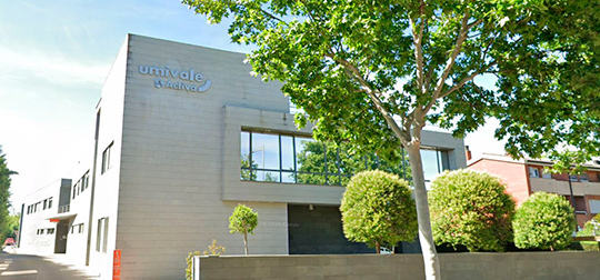 Fachada de la clínica de Umivale Activa en Lleida